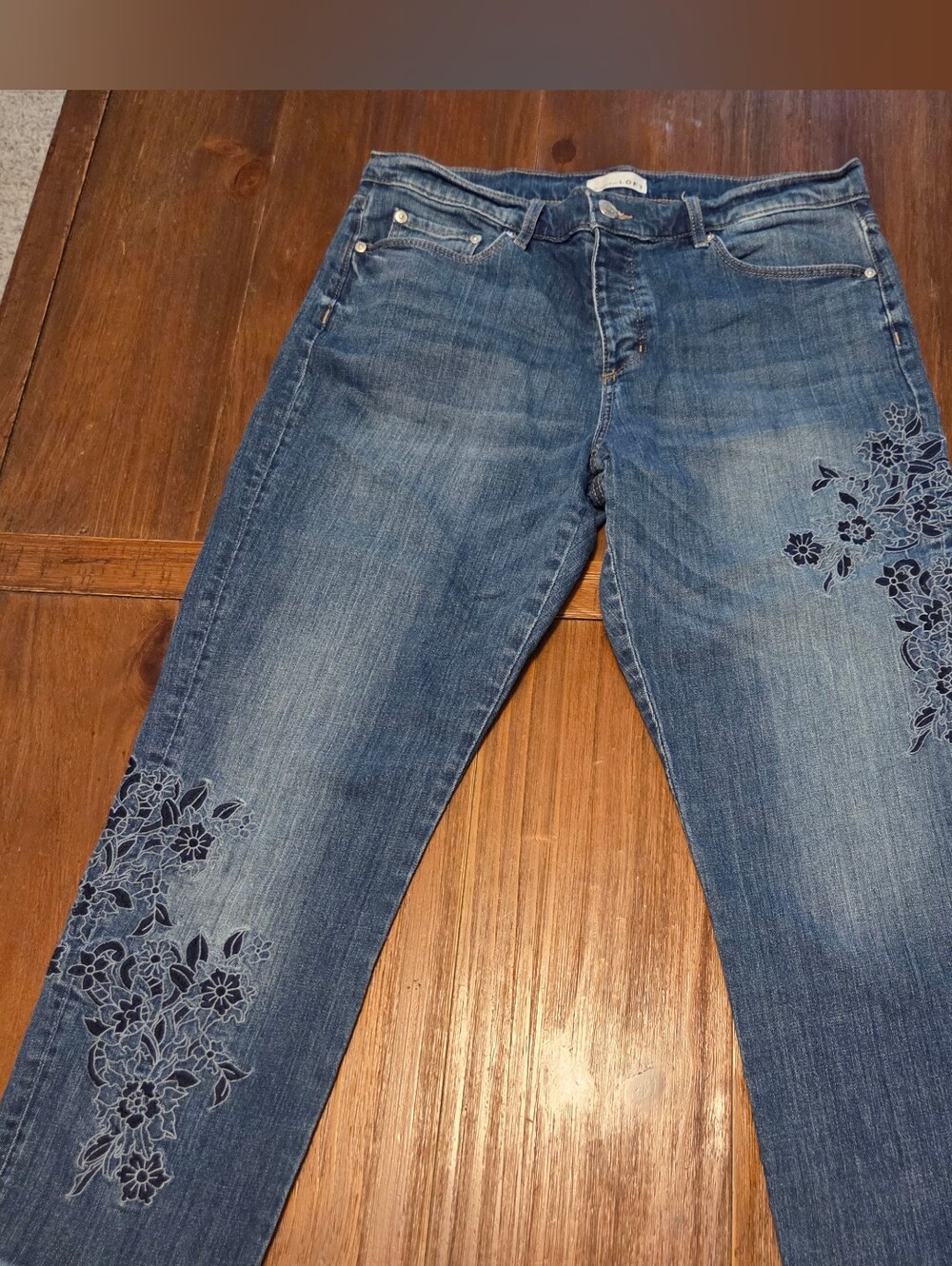 Made & Loved LOFT Womens Boyfriend Floral Embroidered Button Fly Raw Hem Jean 12